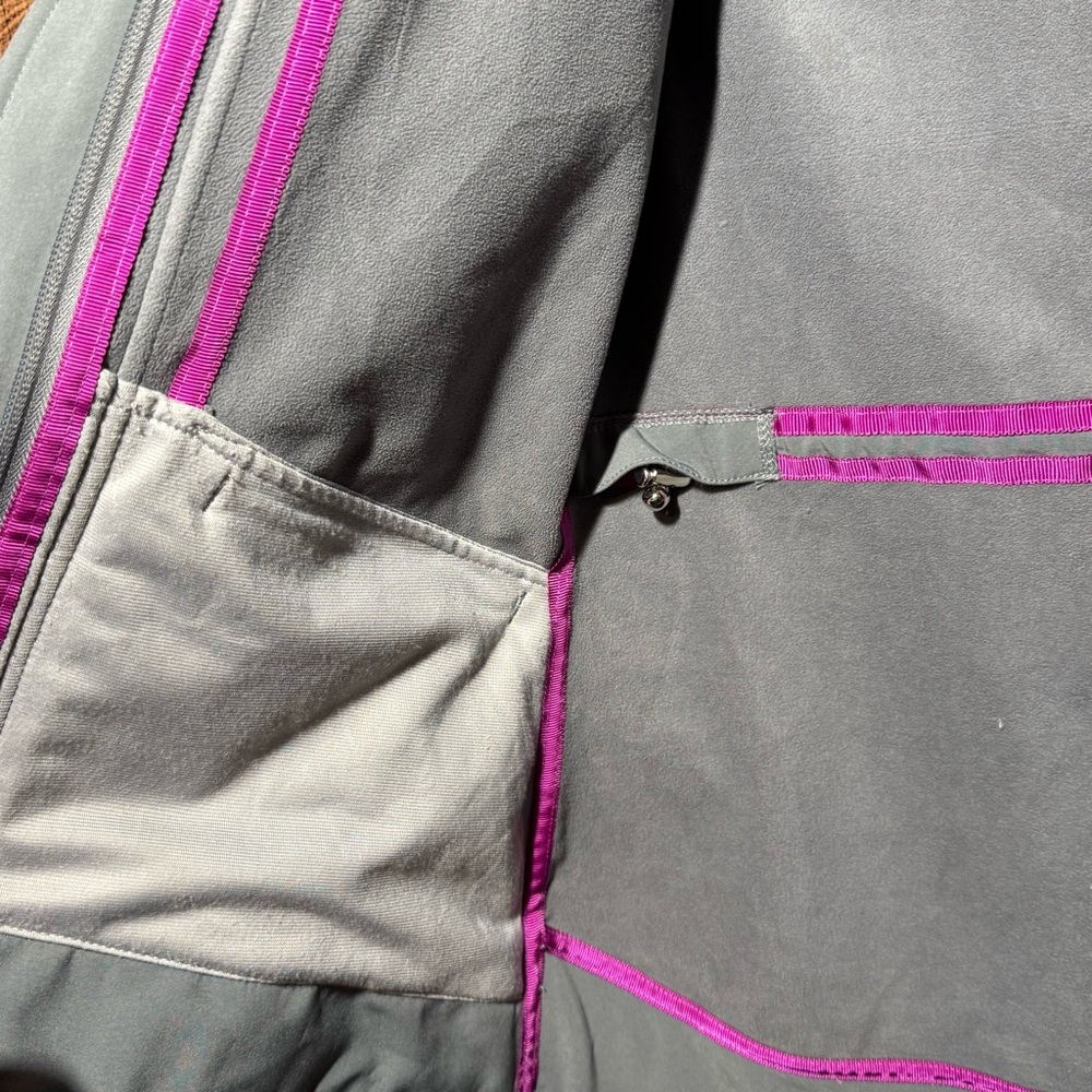 Ivivva Girls Softshell Rain Jacket Grey Sz 14 Hooded Outdoors Spring - Picture 7 of 11